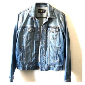 Women’s blue jean Lucky Brand jacket